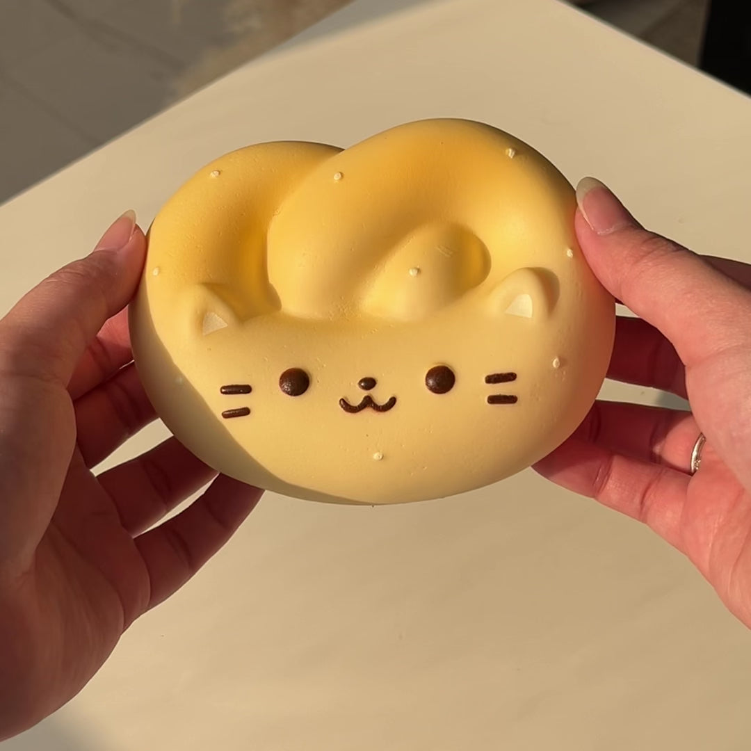 Nunu Kitty Pretzel Squishy Toy